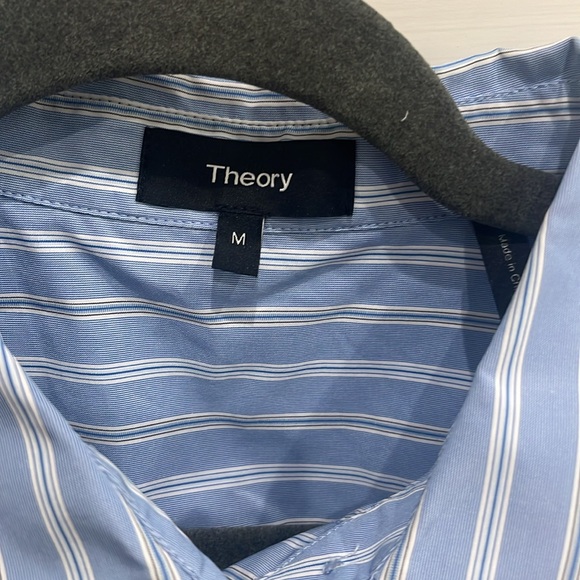 THEORY Tanelis Modern Tech sleeveless Short - Picture 3 of 4